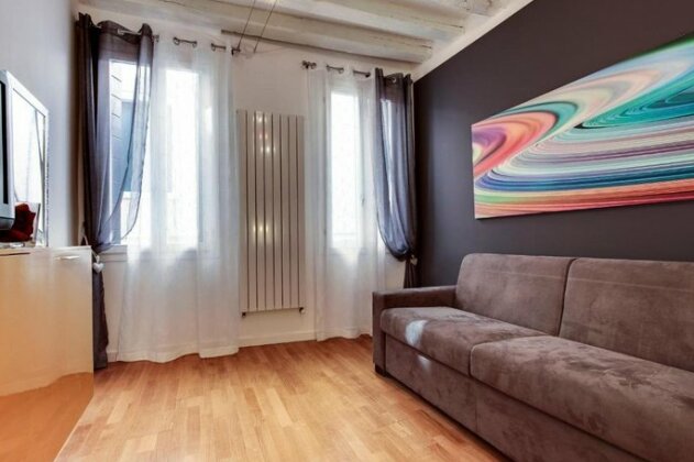 Charming Castello Apartments - Photo3