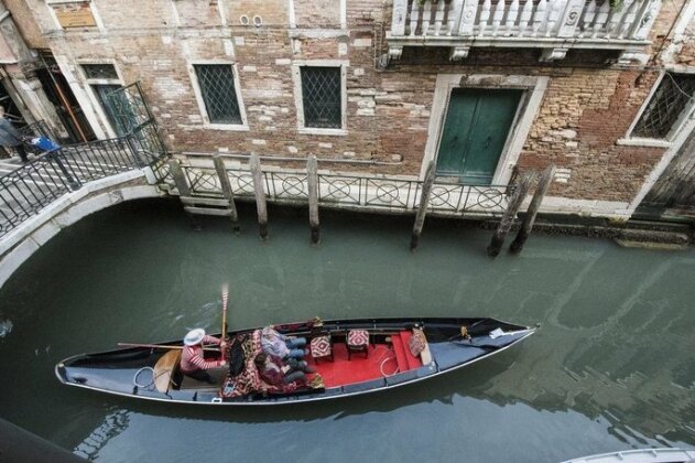 Charming Venice Apartments