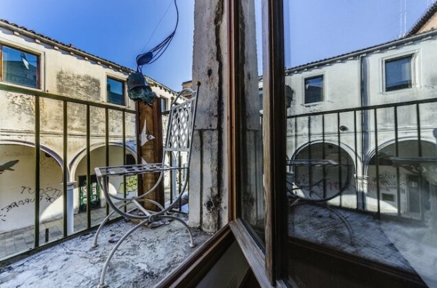 CITADELLE - apartment with balcony - Photo2