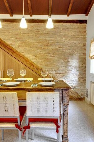 Double Arch Apartments Deluxe - Photo4