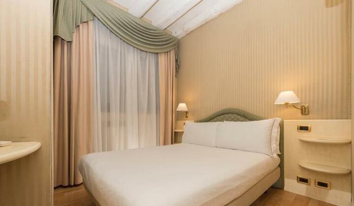 Easy Hostel Venice - Photo3