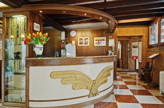 Fenice Apartments in Venice - Photo2