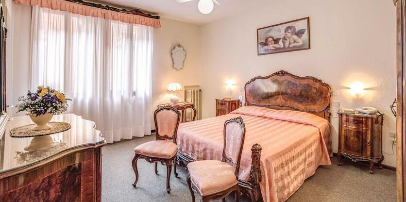 Helvetia Hotel Venice - Photo3