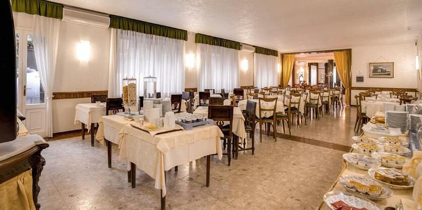 Helvetia Hotel Venice - Photo4
