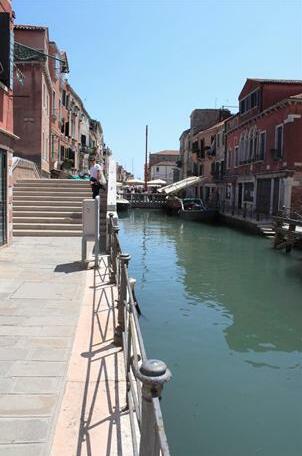 Hostel Biennale - Photo2