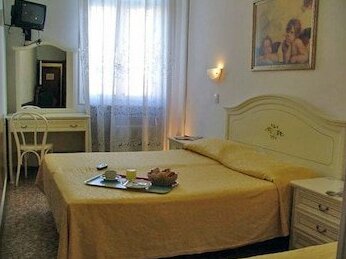 Hotel Airone Venice - Photo4