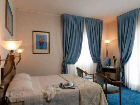 Hotel Amadeus Venice - Photo4