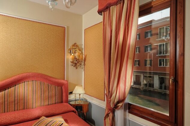 Hotel Arlecchino Venice - Photo5