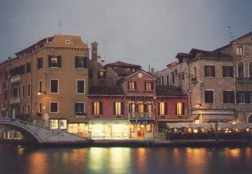 Hotel Canal & Walter - Photo2