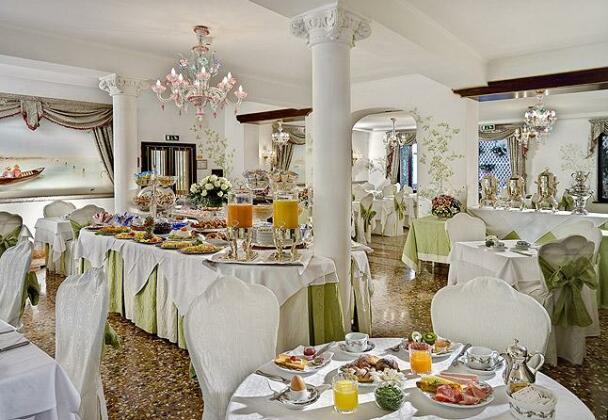 Hotel Giorgione - Photo2