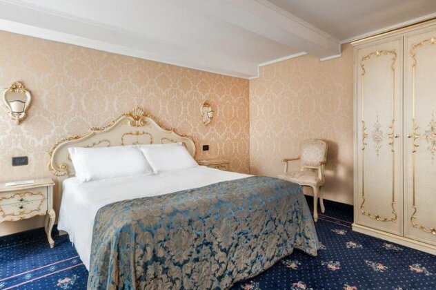 Hotel Montecarlo Venice - Photo4