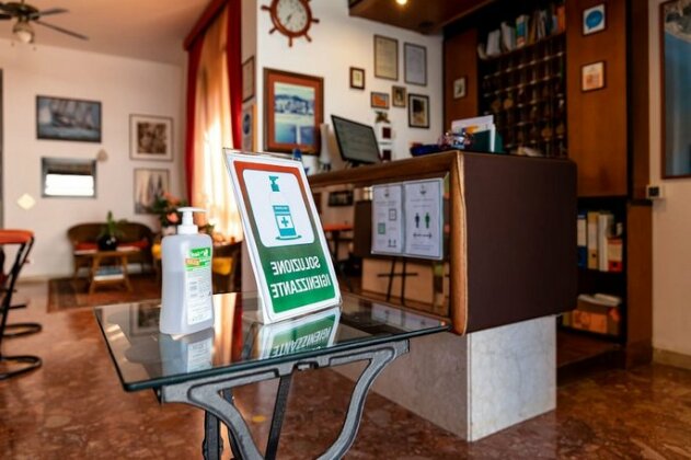 Hotel Rivamare Venice - Photo4