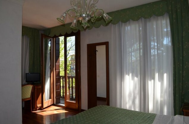 Hotel Villa Cipro - Photo5