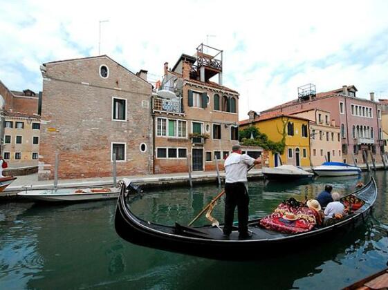 Interhome - Campo San Trovaso Dorsoduro Venice - Photo2