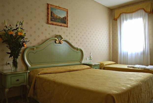 Locanda Armizo Hotel Venice - Photo2