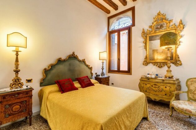 Luxury Venetian Rooms - Photo2