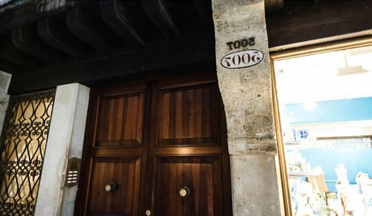 MyPlace Rialto Apartments - Photo2