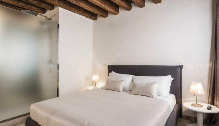 MyPlace San Marco Apartments - Photo3