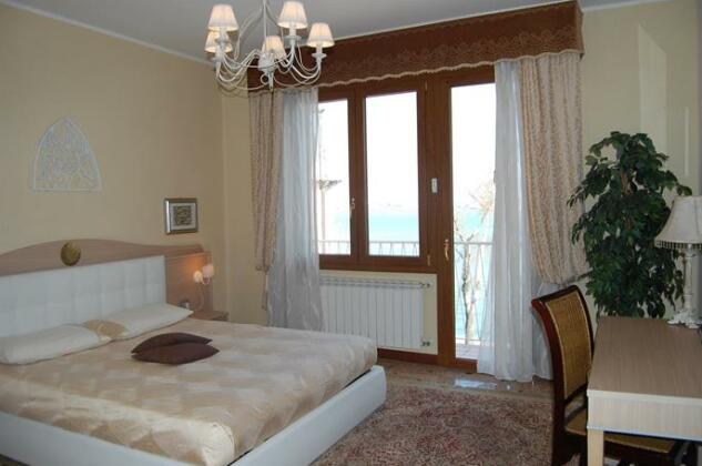 Oasis Lagoon & Residence - Photo5