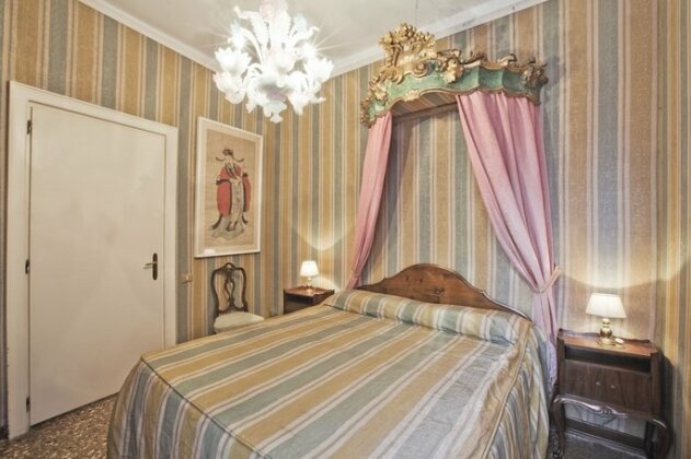 Palazzetto San Lio Rialto - Photo3