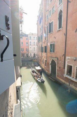 San Marco Style Canal View - Photo2