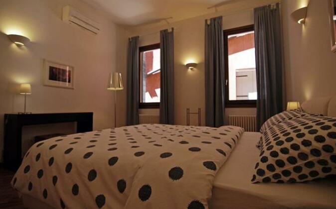 Sarai Apartments - Photo5