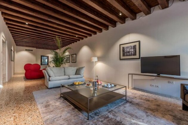 Sartor Apartment Canal View - Photo2
