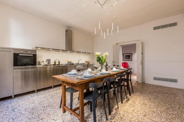 Sartor Apartment Canal View - Photo4