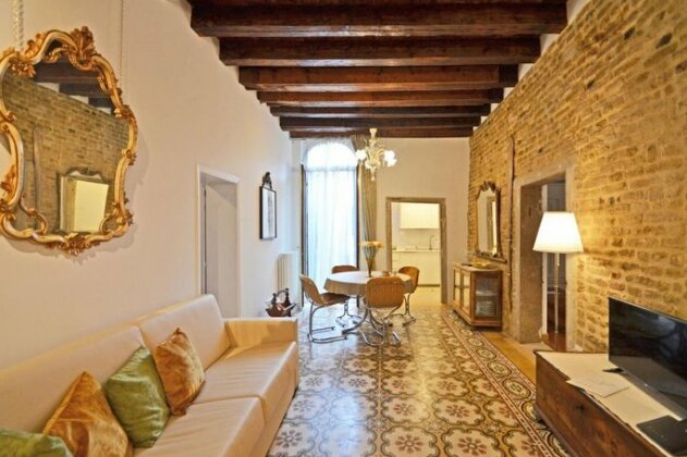 SGFineliving - Photo2
