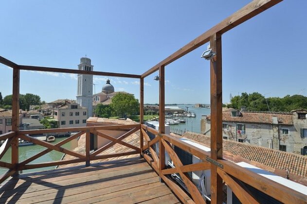 Skyline Penthouse - Photo2