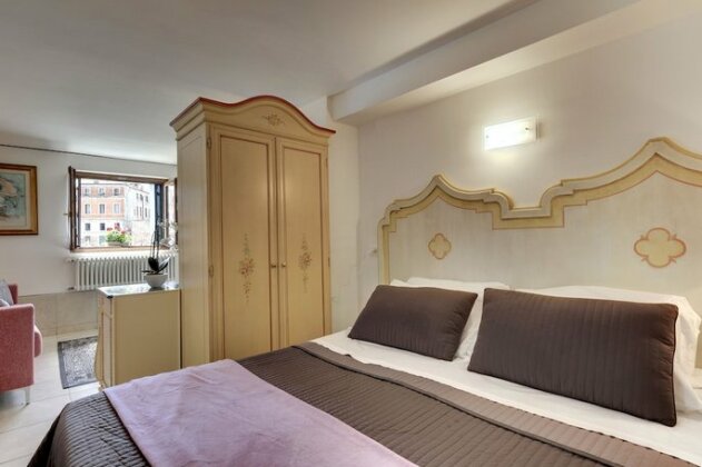 Splendour Grand Canal View Apartments - Photo4