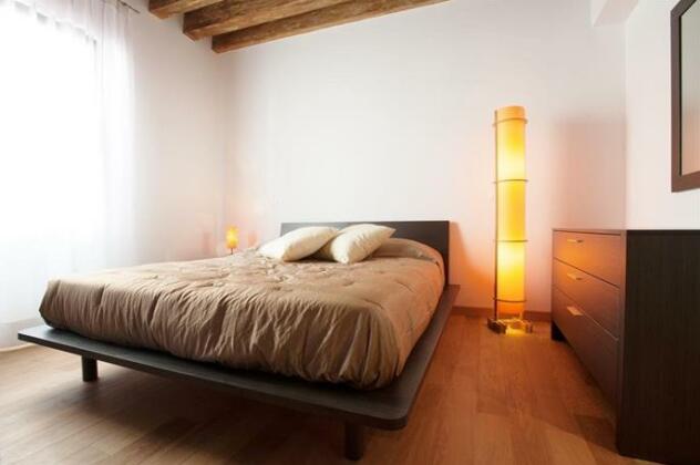 The Lion's House APT2 - Photo3