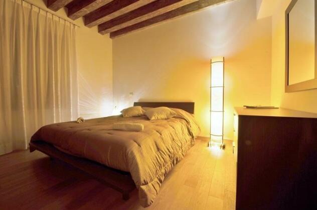 The Lion's House APT2 - Photo5