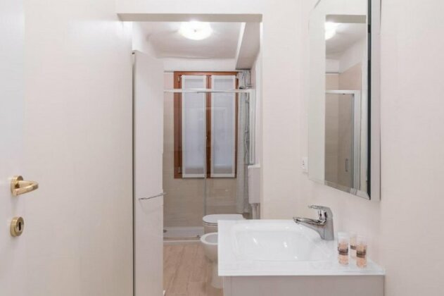 Venice Luxury Apartments - Photo2