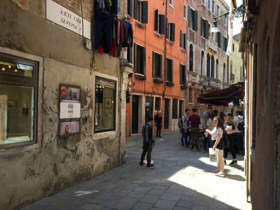 Venice Rialto - Photo2