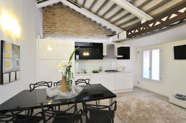 Venice Style Apartment - Photo2
