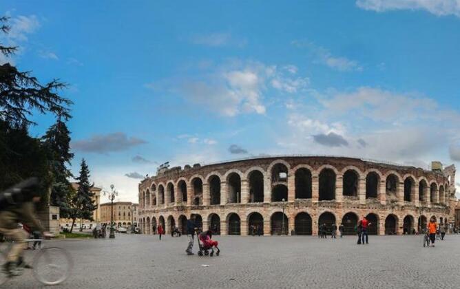 Arena di Verona Rensi ItalianFlat - Photo2