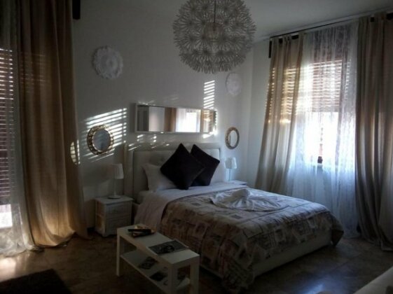 Guest House Piazza Isolo - Photo2