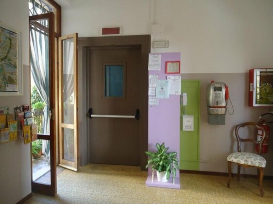 Protezione della Giovane - female hostel - Photo3