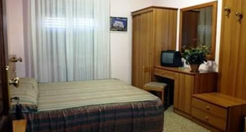 Hotel Pino Solitario - Photo2