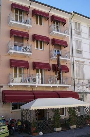 Hotel Dolly - Photo2
