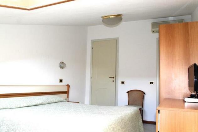 Hotel I 4 Assi - Photo5