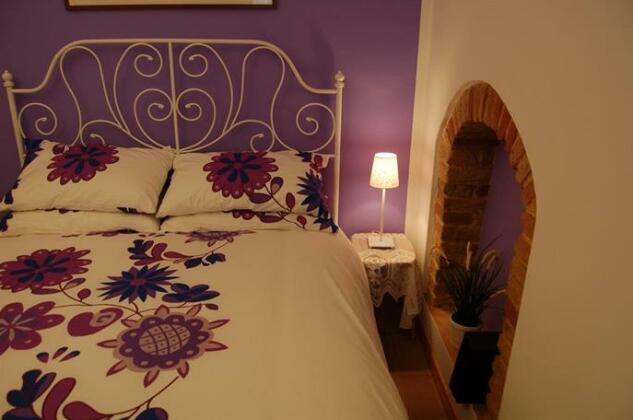 Homestay - Alla Rotonda bed & relax 2 rooms - Photo4