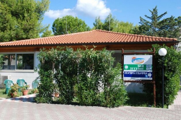  Photo 4