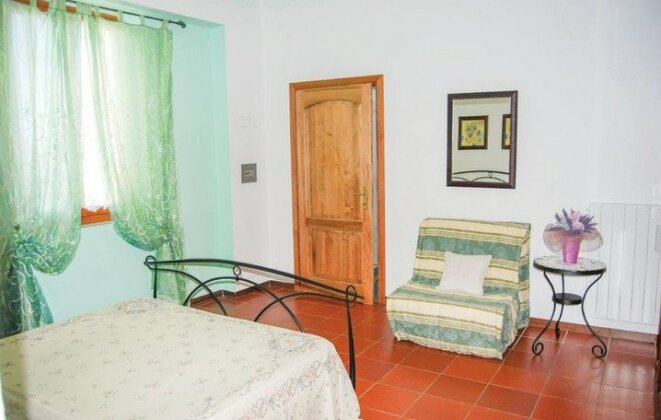 Santa Bruna - Photo3