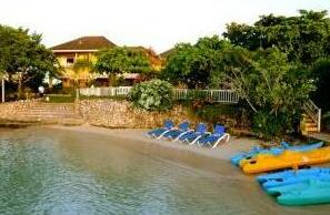 5 Br Beachfront Villa With Pool - Discovery Bay