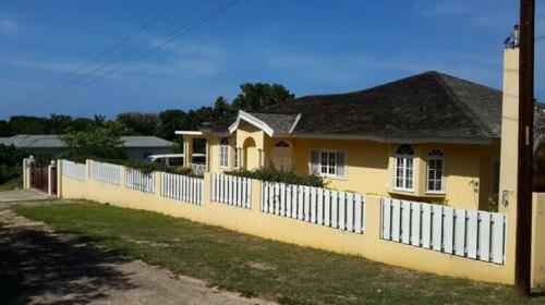 The Kimberly Villa - Donway A Jamaican Style Village