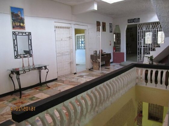 Barefoot Guest House - Photo3