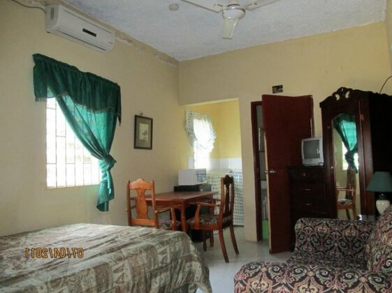 Barefoot Guest House - Photo4