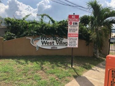 Enjoy fully equipped 2BR house in Mobay